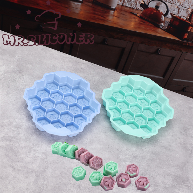 Silicone 19 Mobile Bee Honeyco – обзор и цена Soap Making Designs