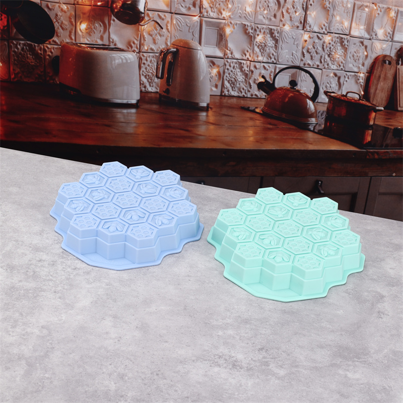 Silicone 19 Mobile Bee Honeyco – обзор и цена Soap Making Designs